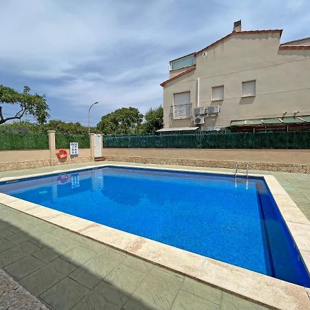 Casa En Vilafortuny Con Barbacoa Piscina Comunitaria Cambrils Bagian luar foto