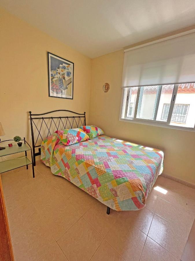 Casa En Vilafortuny Con Barbacoa Piscina Comunitaria Cambrils Bagian luar foto